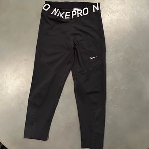 Nike crop workout pant